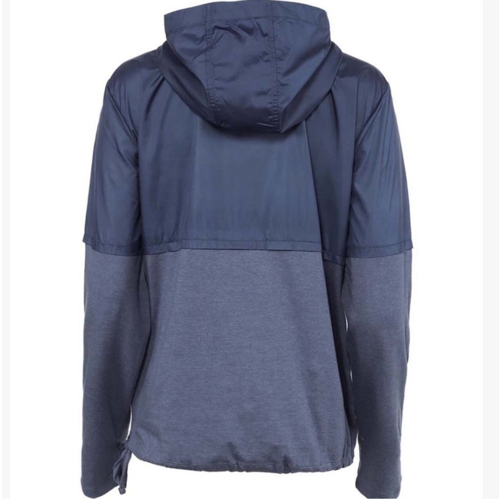 Under Armour W Light Weight Wind Jacket - Picture 3 of 7